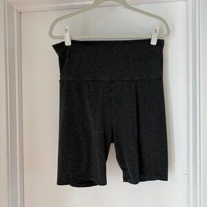 Hatch The Ultimate Before, During & After Bike Short Size/M in Charcoal